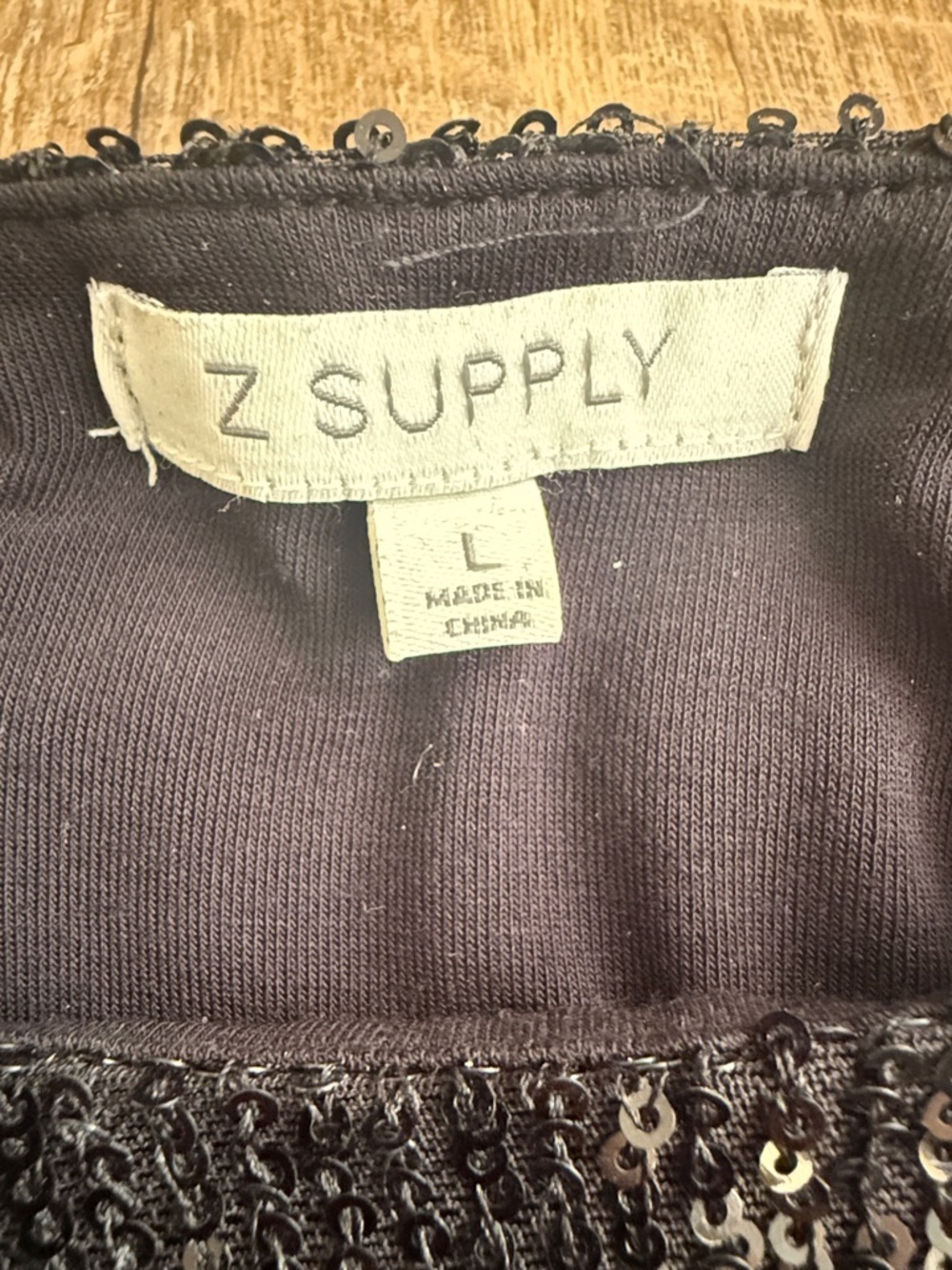 Z Supply Women’s Aurora Black Sequin Long Sleeve Crop Top Size Large - Picture 5 of 13